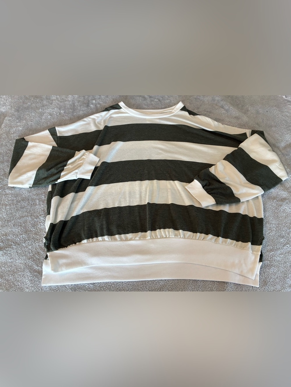 Women’s Fantastic Fawn Striped Crewneck Blouse - Black & White Size Large